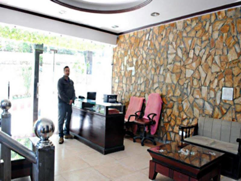 Clarks Inn Binsar Ngoại thất bức ảnh