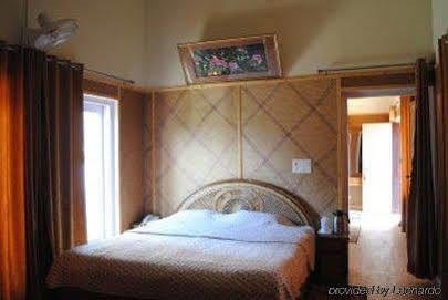 Clarks Inn Binsar Ngoại thất bức ảnh